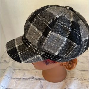 RETRO GREY/BLACK/METALLIC SILVER WOMENS NEWSBOY STYLE CAP 100% ACRYLIC